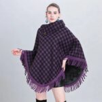 poncho-a-carreaux-violet-et-noir-confort-tendance